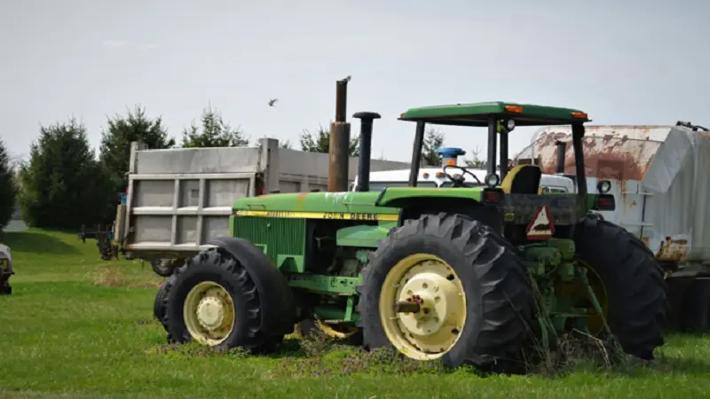 How Do I Choose the Right Tractor for My Farm?